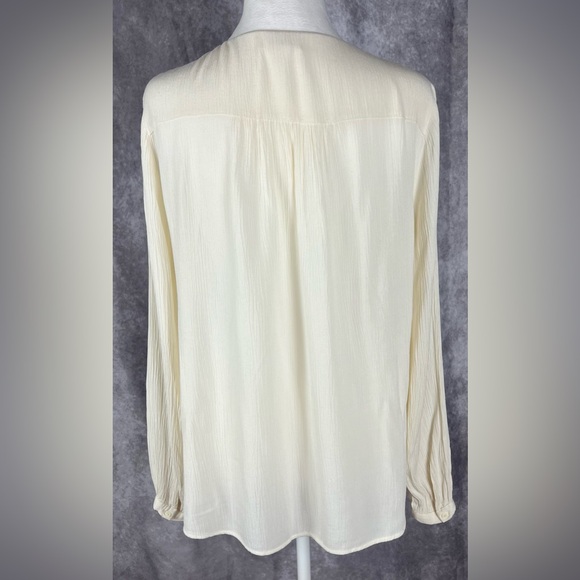 Ivory Blouse w/Embroidery Sz 6, By H&M - Picture 4 of 10